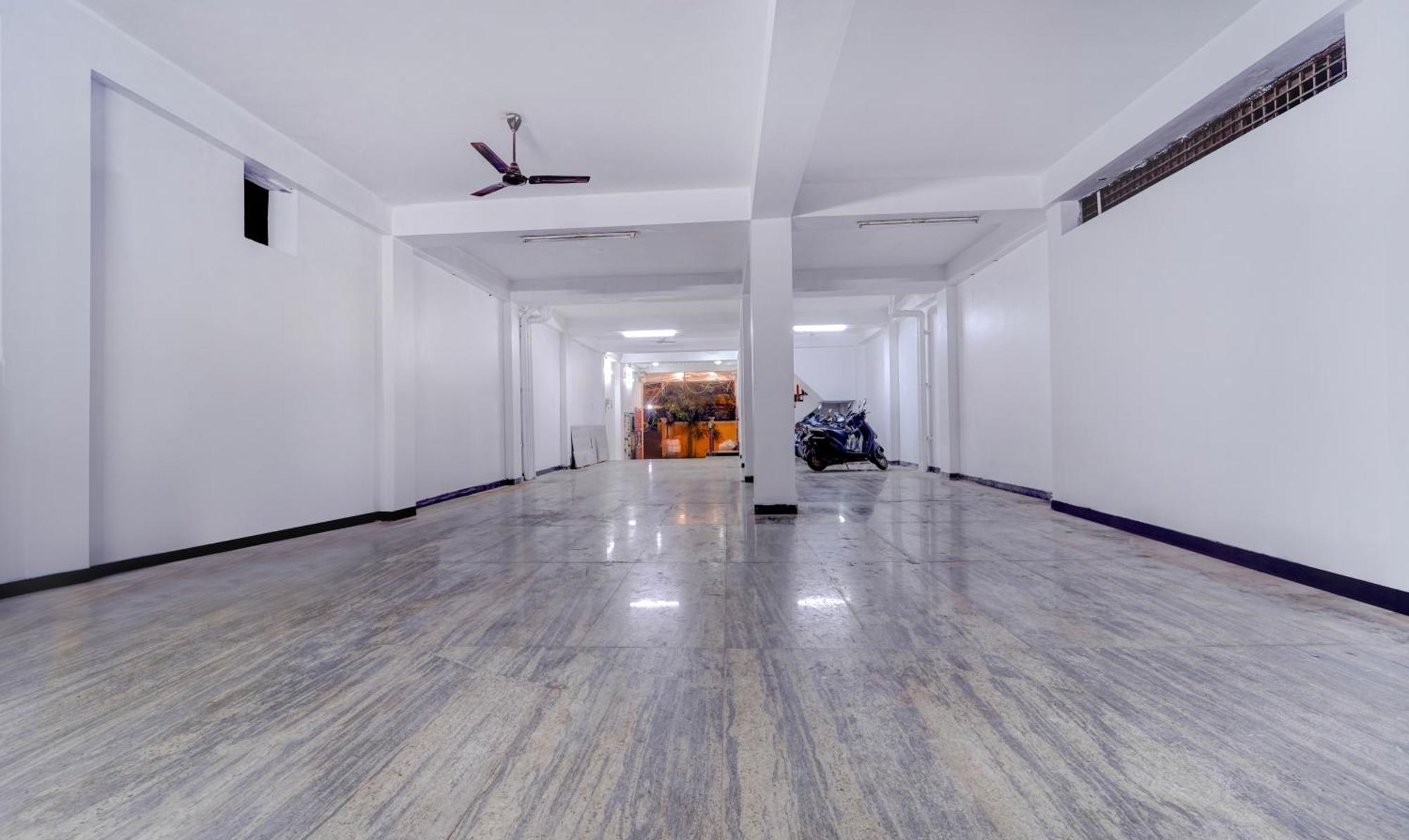 Treebo Trip Prakasam Residency Pondicherry Bagian luar foto